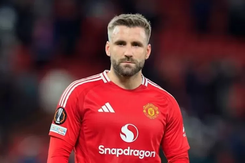 luke shaw tinggalkan mu